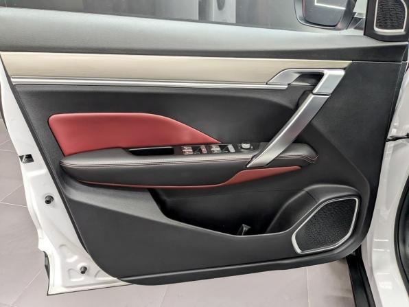Geely Coolray I с пробегом 2023 года, цена 1 915 000 рублей, 24508 км, внедорожник, Автокод Объявления