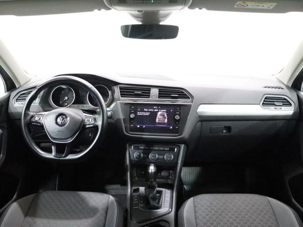 Volkswagen Tiguan II с пробегом 2019 года, цена 2 219 000 рублей, 121460 км, внедорожник, Автокод Объявления