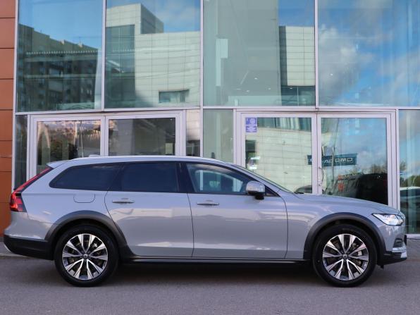 Volvo V90 Cross Country I Рестайлинг с пробегом 2024 года, цена 7 125 000 рублей, 19614 км, универсал, Автокод Объявления