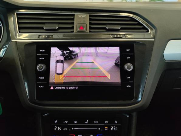 Volkswagen Tiguan II Рестайлинг с пробегом 2021 года, цена 2 950 000 рублей, 48700 км, внедорожник, Автокод Объявления