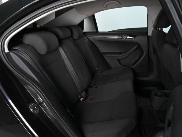 Volkswagen Jetta VI с пробегом 2013 года, цена 910 000 рублей, 177993 км, седан, Автокод Объявления