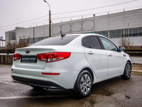 Kia Rio III Рестайлинг с пробегом 2017 года, цена 1 075 000 рублей, 120684 км, седан, Автокод Объявления