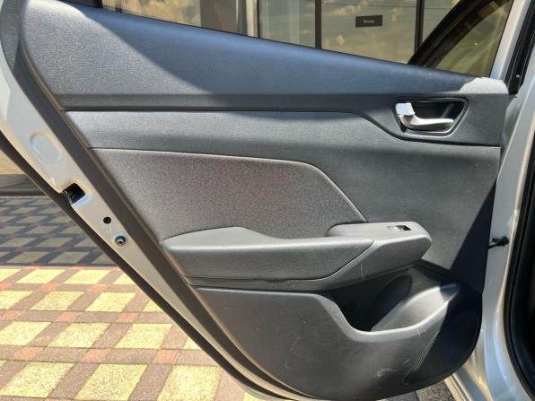 Hyundai Solaris II с пробегом 2018 года, цена 1 420 000 рублей, 111946 км, седан, Автокод Объявления