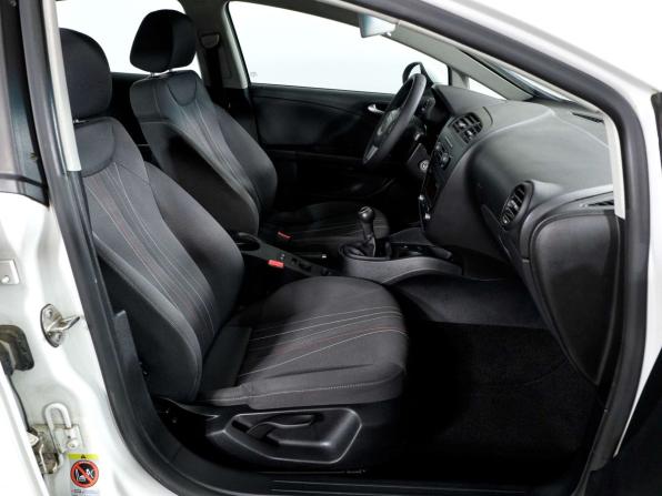 SEAT Leon II Рестайлинг с пробегом 2012 года, цена 648 000 рублей, 159303 км, хэтчбек, Автокод Объявления