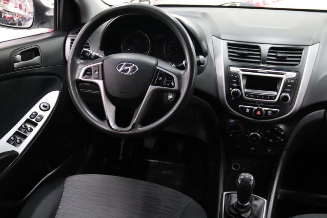 Hyundai Solaris I Рестайлинг с пробегом 2016 года, цена 895 950 рублей, 155993 км, седан, Автокод Объявления