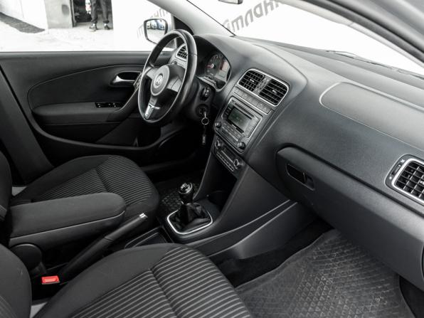 Volkswagen Polo V с пробегом 2014 года, цена 1 270 000 рублей, 23593 км, седан, Автокод Объявления