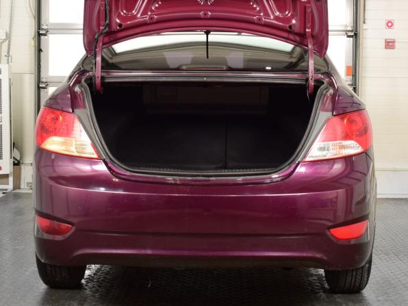 Hyundai Solaris I с пробегом 2013 года, цена 689 999 рублей, 276132 км, седан, Автокод Объявления