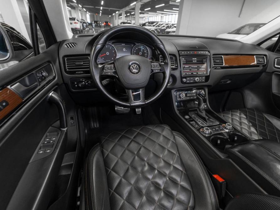 Volkswagen Touareg II Рестайлинг Москва  - изображение 7