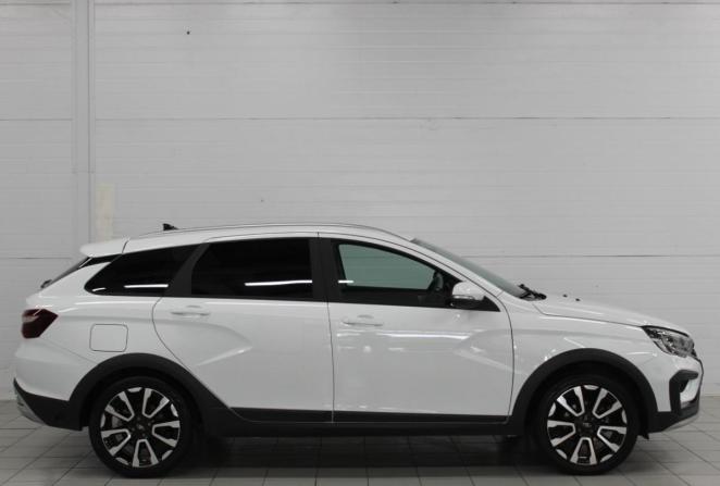 Lada (ВАЗ) Vesta I Рестайлинг (NG) с пробегом 2024 года, цена 1 495 000 рублей, 43153 км, универсал, Автокод Объявления