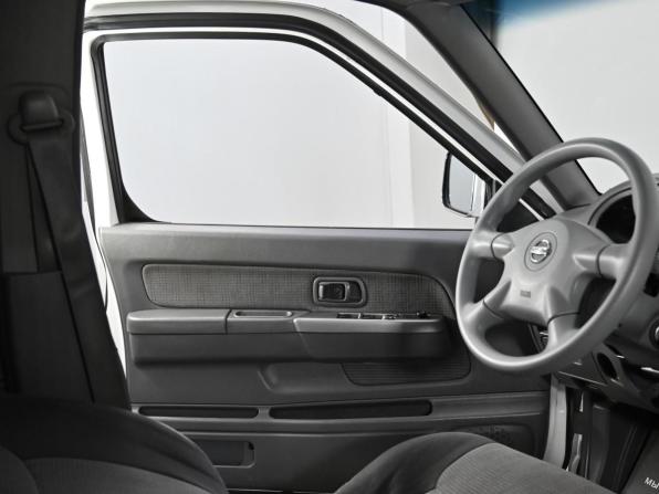 Nissan NP300 с пробегом 2014 года, цена 1 149 000 рублей, 158000 км, offers.body_type.unknown, Автокод Объявления