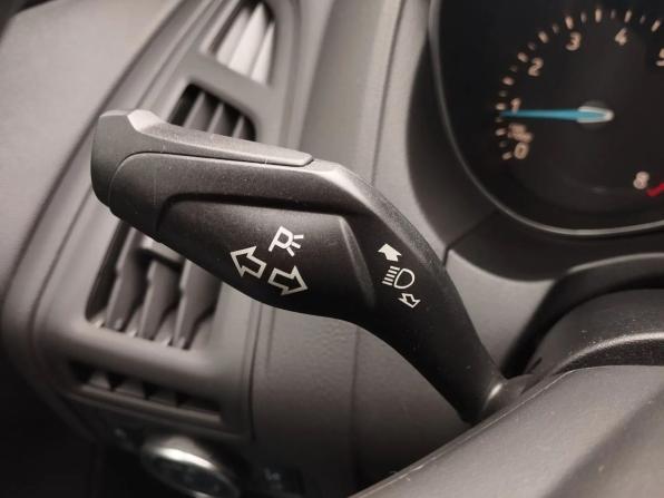 Ford Focus III Рестайлинг с пробегом 2018 года, цена 1 299 000 рублей, 30230 км, седан, Автокод Объявления
