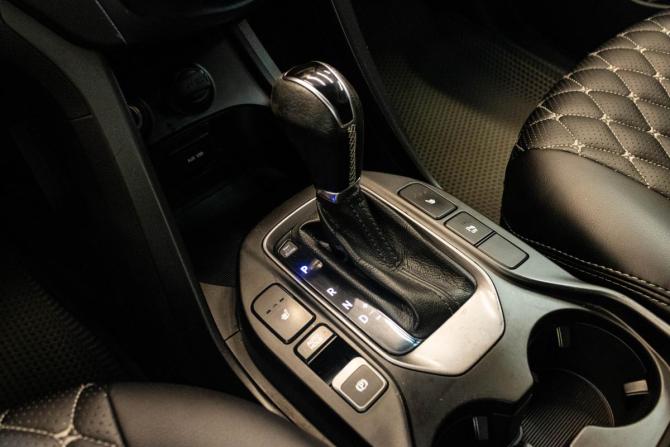 Hyundai Santa Fe III с пробегом 2013 года, цена 1 669 000 рублей, 319698 км, внедорожник, Автокод Объявления