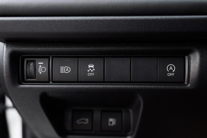 Toyota Camry IX (XV80) China Market с пробегом 2024 года, цена 4 410 000 рублей, 47 км, седан, Автокод Объявления