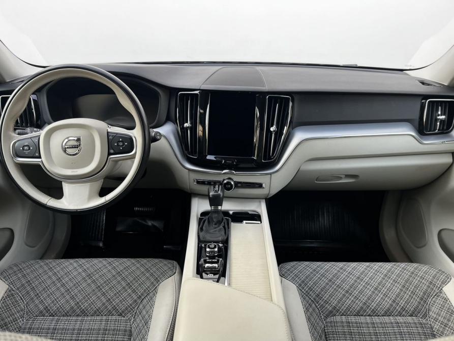 Volvo XC60 II Москва  - изображение 12