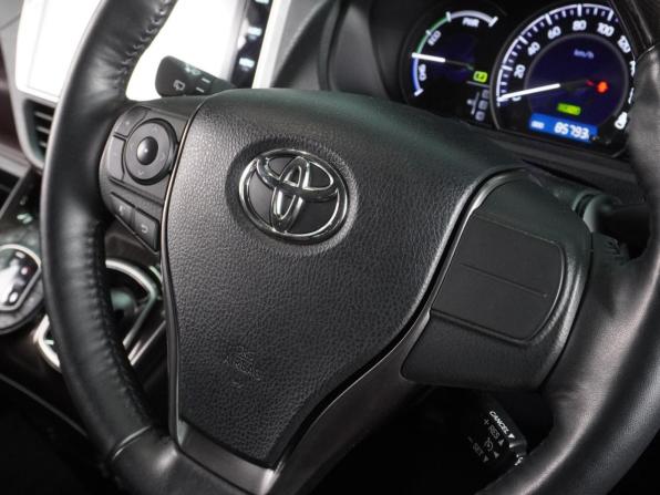 Toyota Esquire I Рестайлинг с пробегом 2018 года, цена 2 499 000 рублей, 85793 км, минивэн, Автокод Объявления