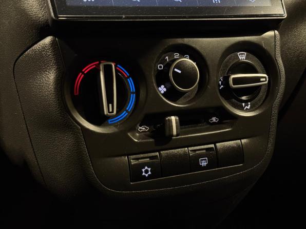 Lada (ВАЗ) Granta I Рестайлинг с пробегом 2023 года, цена 760 000 рублей, 28224 км, седан, Автокод Объявления