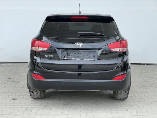 Hyundai ix35 I Рестайлинг с пробегом 2015 года, цена 1 298 000 рублей, 198378 км, внедорожник, Автокод Объявления