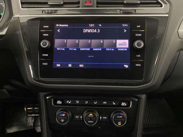 Volkswagen Tiguan II с пробегом 2019 года, цена 2 650 000 рублей, 107201 км, внедорожник, Автокод Объявления