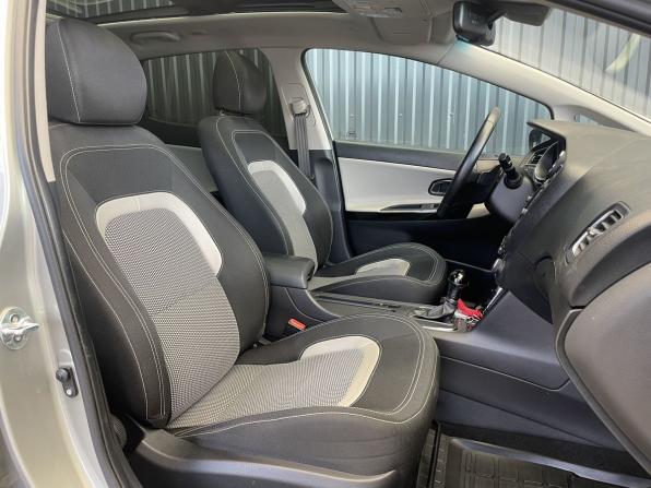 Kia Ceed II Рестайлинг с пробегом 2017 года, цена 1 637 000 рублей, 73814 км, хэтчбек, Автокод Объявления