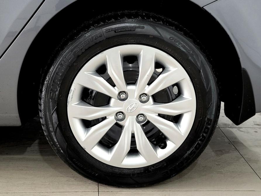 Hyundai Solaris II Москва  - изображение 15