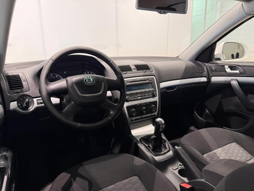 Skoda Octavia II (A5) Рестайлинг Самара  - изображение 10