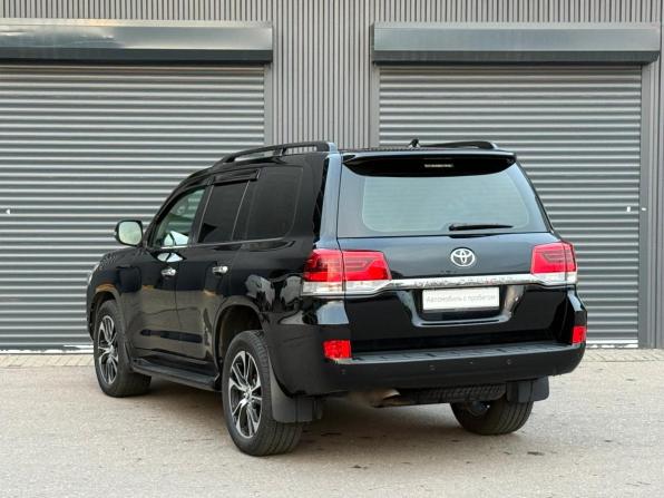 Toyota Land Cruiser 200 Series Рестайлинг 2 с пробегом 2020 года, цена 7 490 000 рублей, 128869 км, внедорожник, Автокод Объявления
