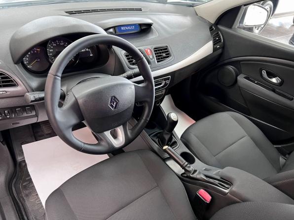 Renault Fluence I с пробегом 2010 года, цена 625 000 рублей, 256573 км, седан, Автокод Объявления