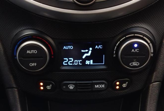 Hyundai Solaris I Рестайлинг с пробегом 2015 года, цена 920 000 рублей, 144601 км, седан, Автокод Объявления
