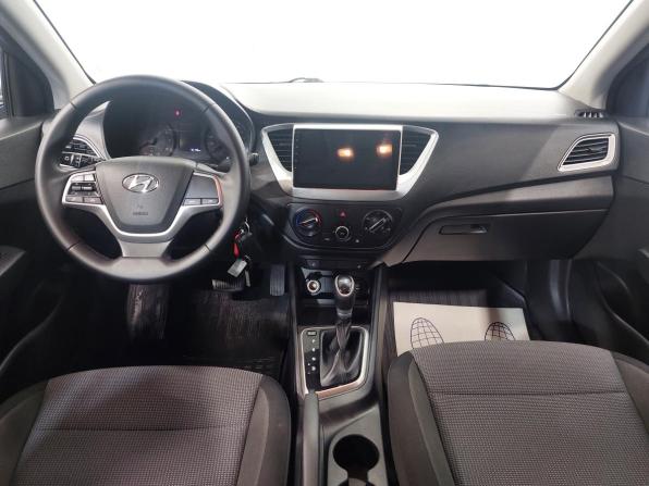 Hyundai Solaris II Рестайлинг с пробегом 2020 года, цена 1 415 000 рублей, 75140 км, седан, Автокод Объявления