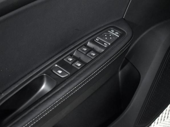 Renault Arkana I с пробегом 2019 года, цена 1 430 000 рублей, 130448 км, внедорожник, Автокод Объявления