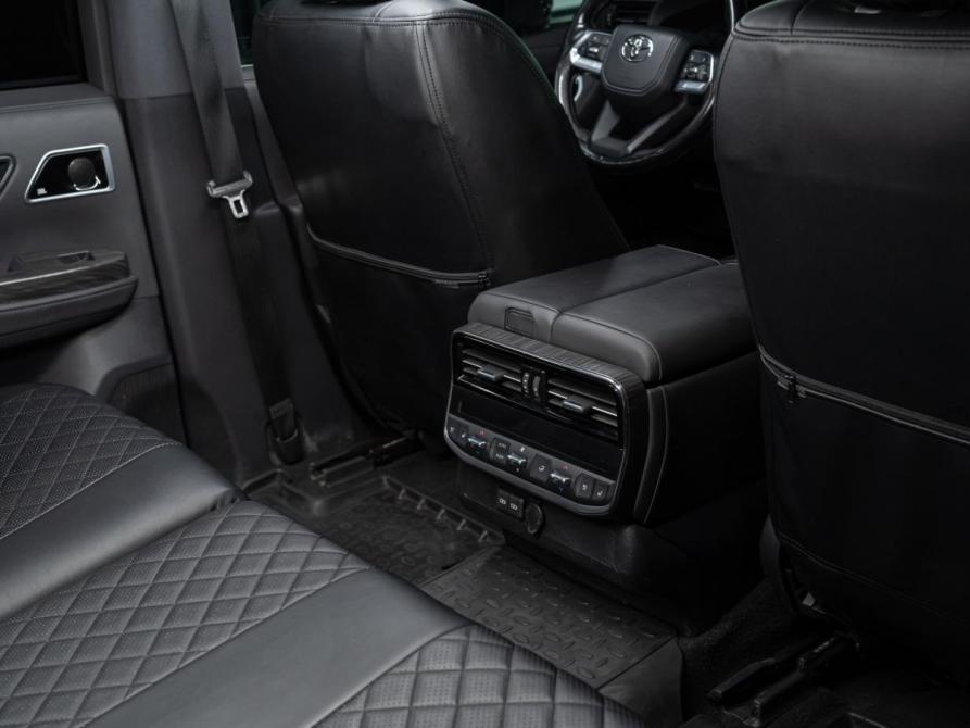 Toyota Land Cruiser 300 Series Москва  - изображение 24