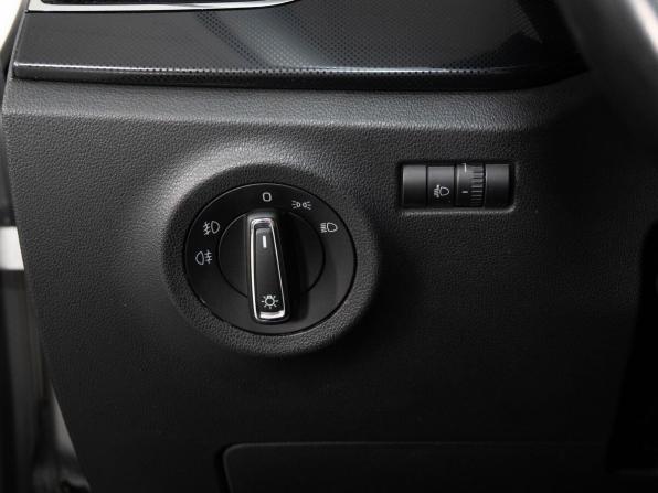 Skoda Rapid II с пробегом 2021 года, цена 1 447 000 рублей, 143000 км, лифтбек, Автокод Объявления