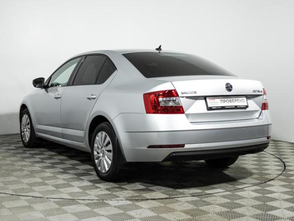 Skoda Octavia III (A7) Рестайлинг с пробегом 2017 года, цена 1 549 700 рублей, 133945 км, лифтбек, Автокод Объявления
