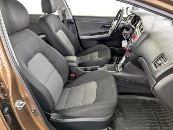 Kia Ceed II Рестайлинг с пробегом 2016 года, цена 1 330 000 рублей, 130830 км, хэтчбек, Автокод Объявления