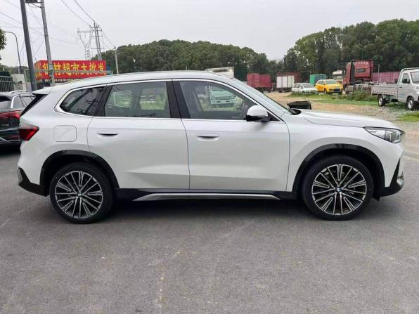 BMW X1 III (U11/U12) с пробегом 2024 года, цена 4 890 000 рублей, 1200 км, внедорожник, Автокод Объявления
