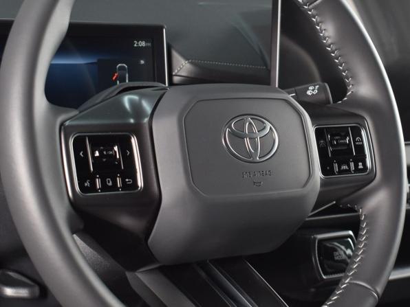 Toyota RAV4 VI (XA60) с пробегом 2025 года, цена 3 939 995 рублей, 54 км, внедорожник, Автокод Объявления