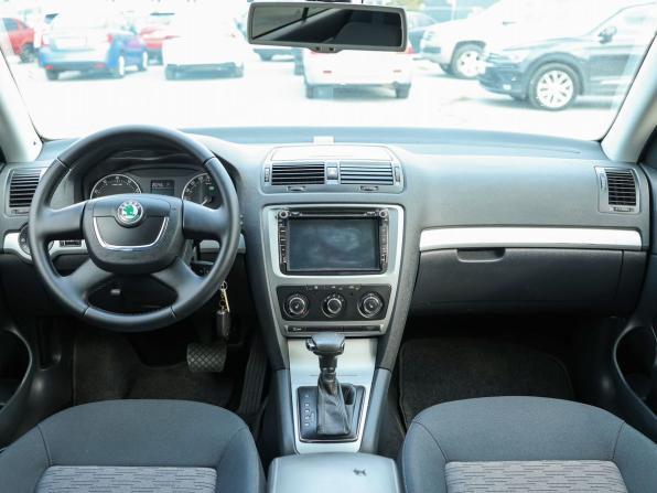 Skoda Octavia II (A5) Рестайлинг с пробегом 2013 года, цена 1 099 000 рублей, 121463 км, лифтбек, Автокод Объявления