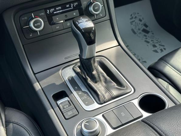 Volkswagen Touareg II Рестайлинг с пробегом 2015 года, цена 2 170 000 рублей, 213229 км, внедорожник, Автокод Объявления