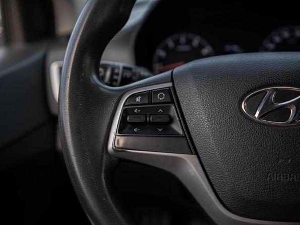 Hyundai Solaris II с пробегом 2019 года, цена 1 199 000 рублей, 155844 км, седан, Автокод Объявления