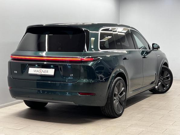 Li Auto (Lixiang) L9 I Рестайлинг с пробегом 2024 года, цена 7 688 000 рублей, 12153 км, внедорожник, Автокод Объявления