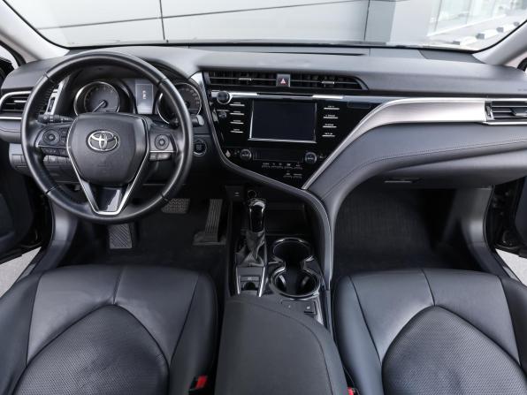 Toyota Camry VIII (XV70) с пробегом 2018 года, цена 2 349 000 рублей, 185988 км, седан, Автокод Объявления