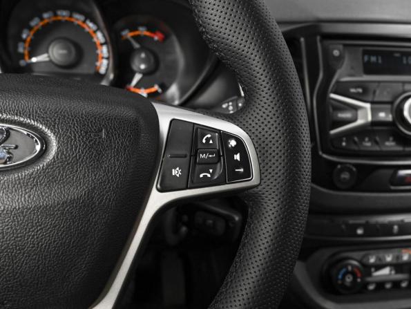 Lada (ВАЗ) Vesta I с пробегом 2019 года, цена 950 000 рублей, 176048 км, седан, Автокод Объявления