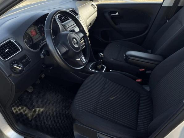 Volkswagen Polo V с пробегом 2013 года, цена 1 150 000 рублей, 28805 км, седан, Автокод Объявления