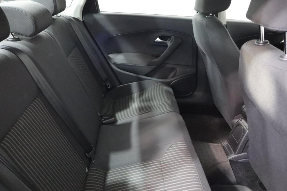 Volkswagen Polo V Санкт-Петербург  - изображение 11