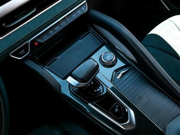 Geely Monjaro I с пробегом 2023 года, цена 3 129 000 рублей, 64727 км, внедорожник, Автокод Объявления