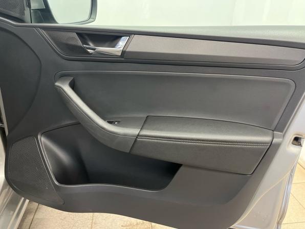 Skoda Rapid II с пробегом 2021 года, цена 1 348 000 рублей, 156000 км, лифтбек, Автокод Объявления