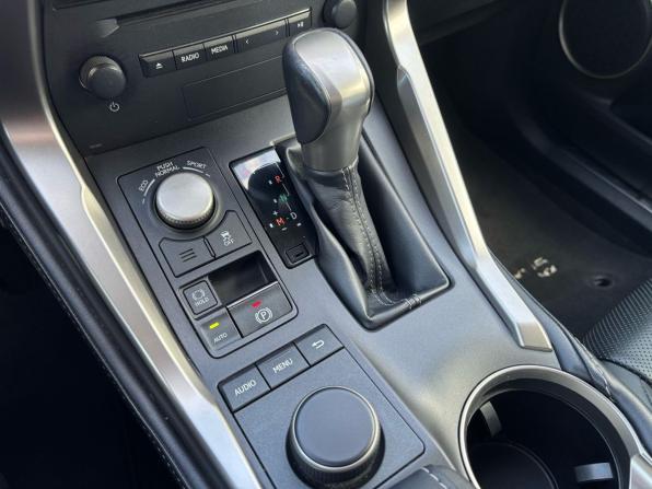 Lexus NX I с пробегом 2015 года, цена 2 425 000 рублей, 173124 км, внедорожник, Автокод Объявления