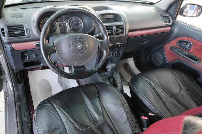 Renault Clio II Рестайлинг с пробегом 2002 года, цена 299 000 рублей, 315000 км, хэтчбек, Автокод Объявления