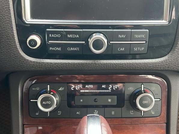 Volkswagen Touareg II с пробегом 2011 года, цена 1 759 000 рублей, 429000 км, внедорожник, Автокод Объявления