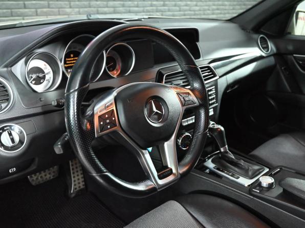 Mercedes-Benz C-Класс III (W204) Рестайлинг с пробегом 2012 года, цена 1 750 000 рублей, 146122 км, седан, Автокод Объявления